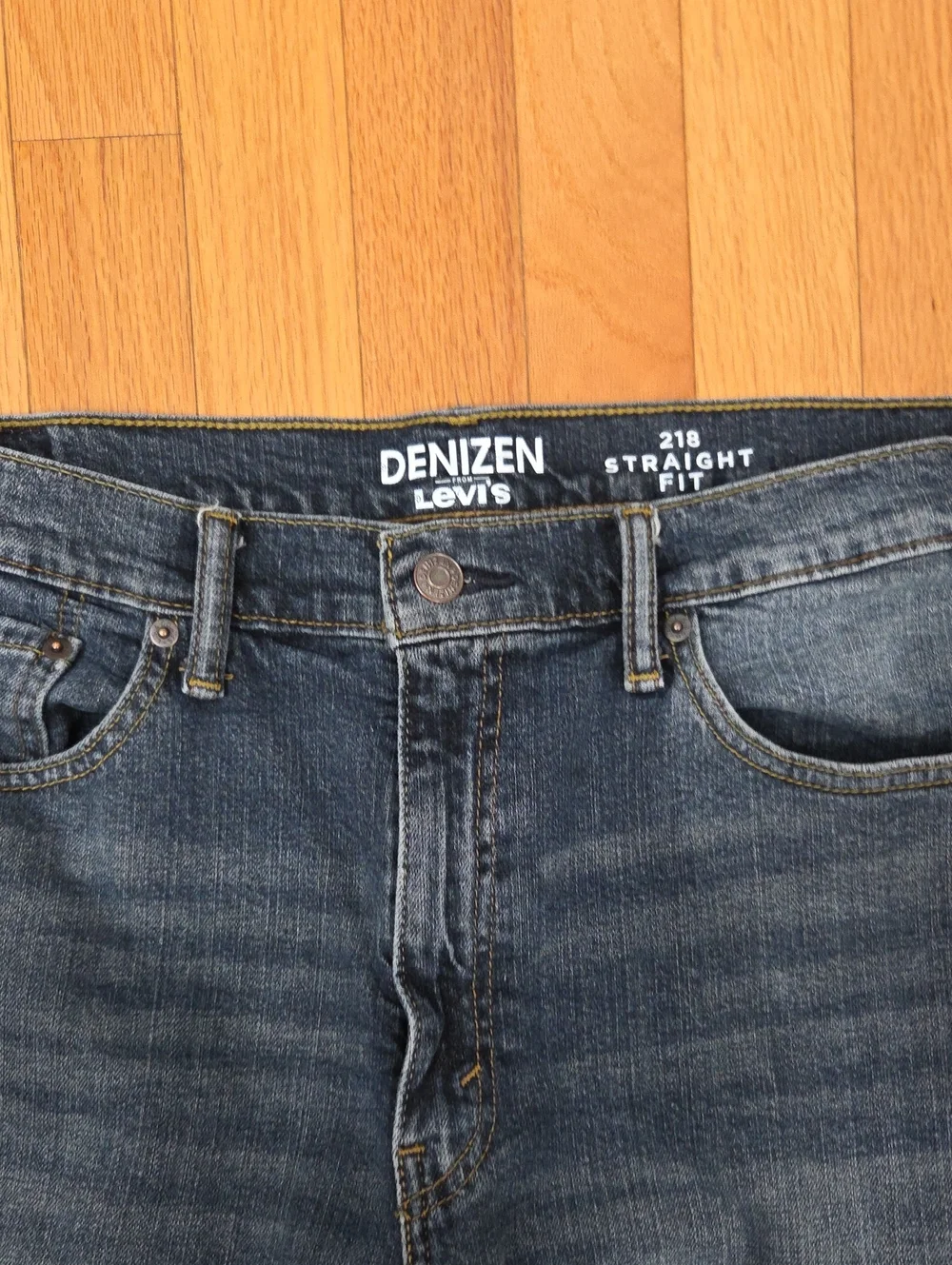 Denizen from Levis denizen by